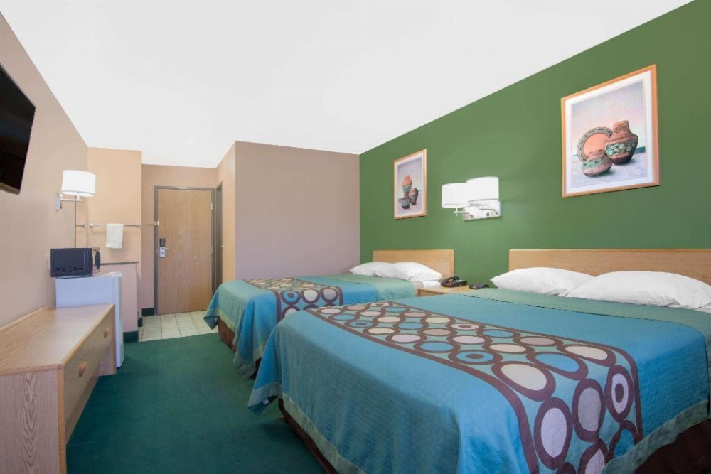 Super 8 by Wyndham Fort Sumner Main image